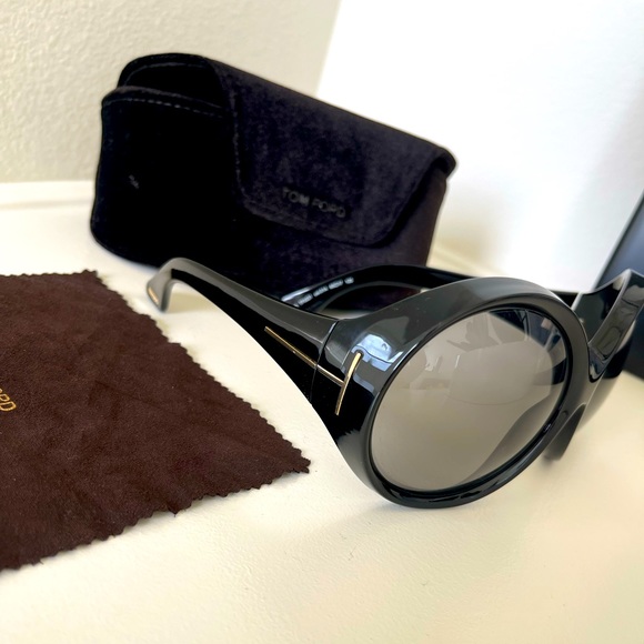 💯 SOLD!!!! AUTHENTIC Tom Ford Ali Oversized sunglasses - Picture 2 of 12